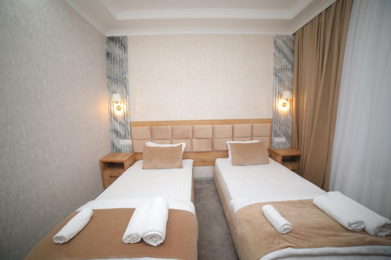 Hotel Tinchlik Plaza Urgench Exteriör bild
